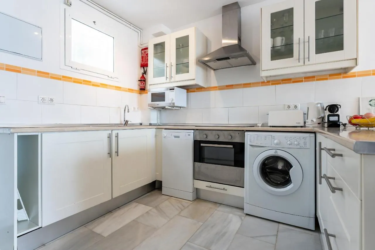 Dona Lola Micaela: Beachfront Duplex with Costa del Sol Views Mijas Apartment